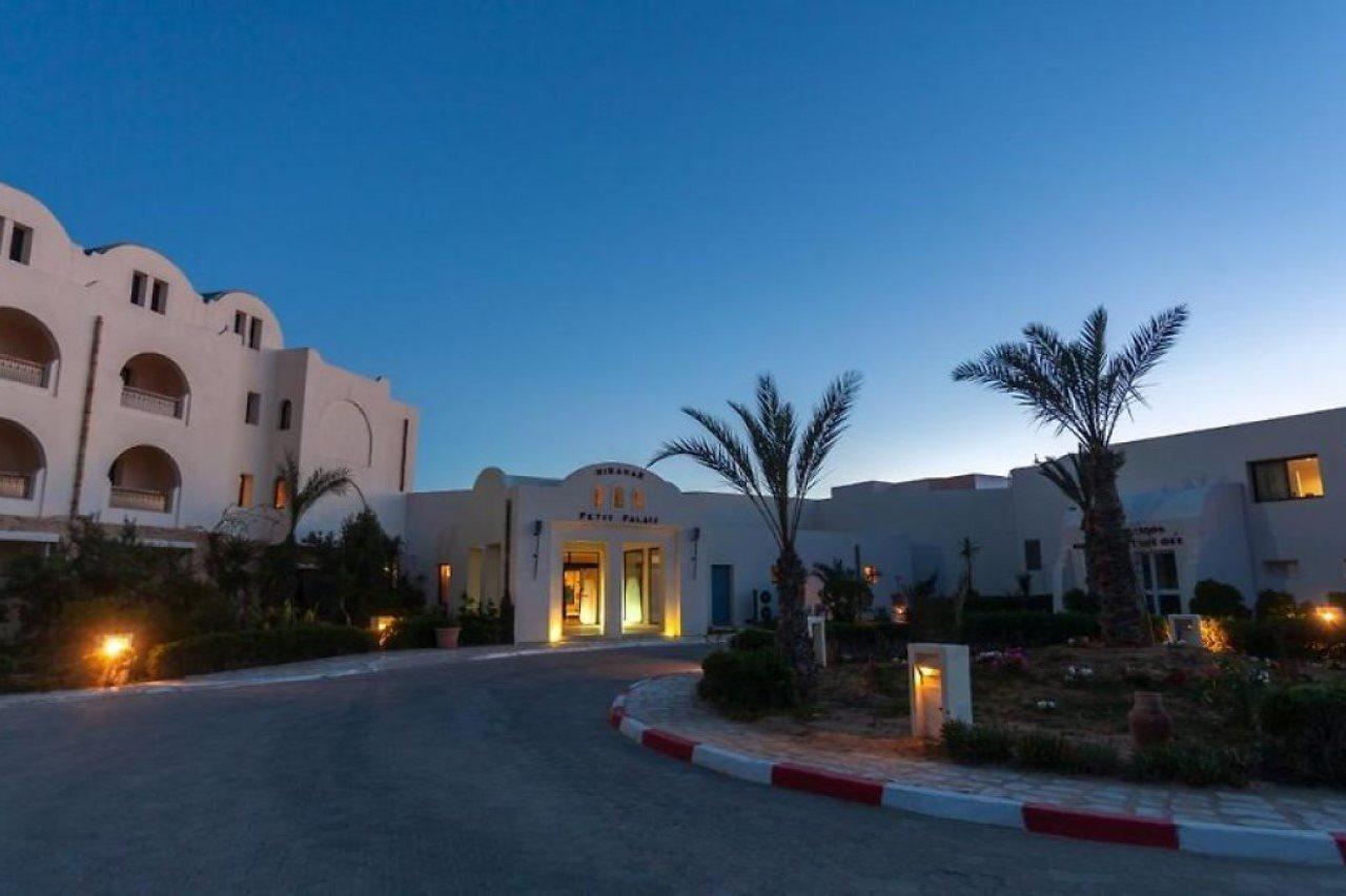 Le Petit Palais & Spa Hotell Mezraia Exteriör bild