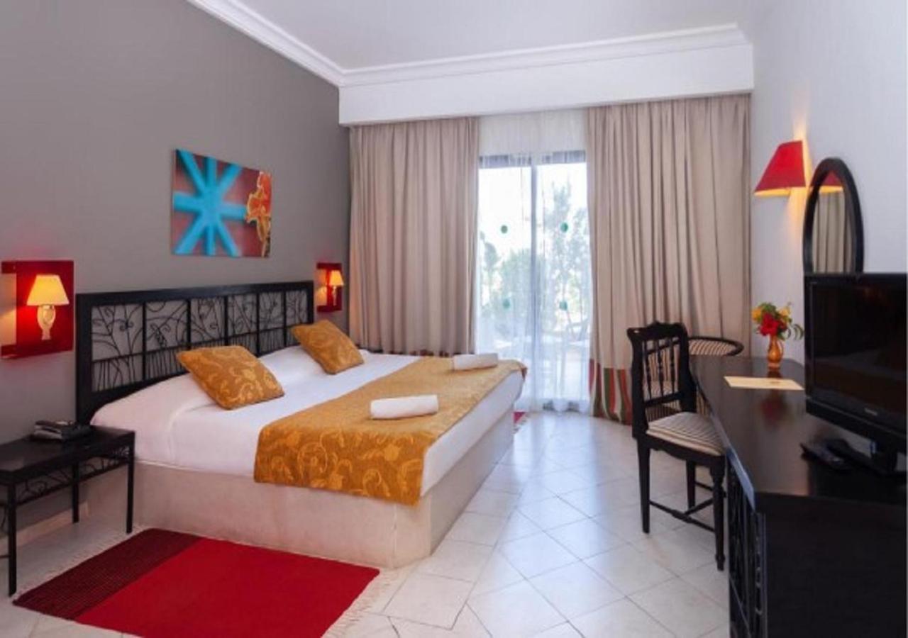 Le Petit Palais & Spa Hotell Mezraia Exteriör bild
