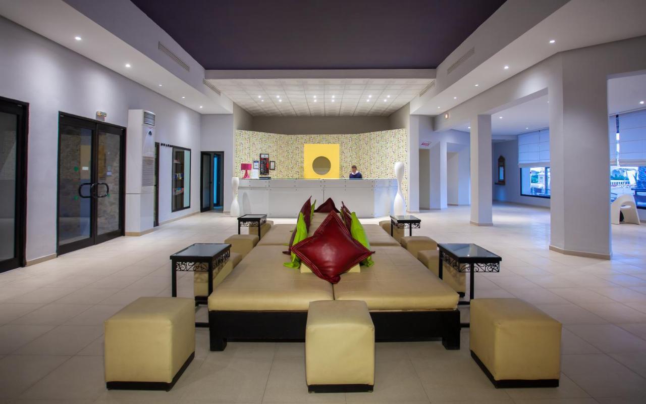 Le Petit Palais & Spa Hotell Mezraia Exteriör bild